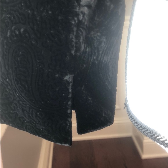 Black velvet like blazer - Picture 4 of 7